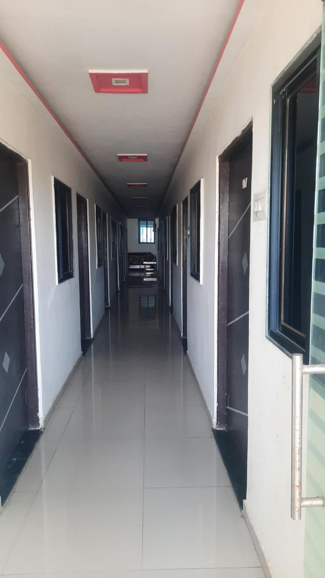 Hotel Rajtilak Guest House Vadali Ngoại thất bức ảnh